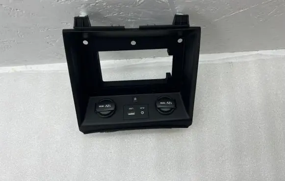 Hyundai Ioniq USB socket connector 84675G2500