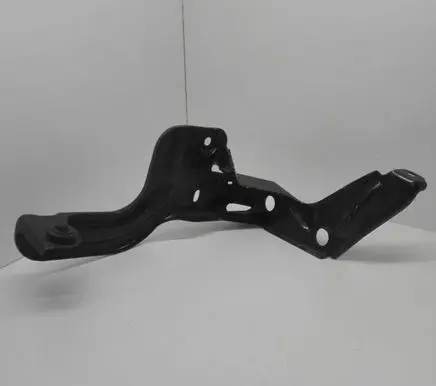 Audi A6 S6 C6 4F Intercooler pipe mounting bracket 4F0145814