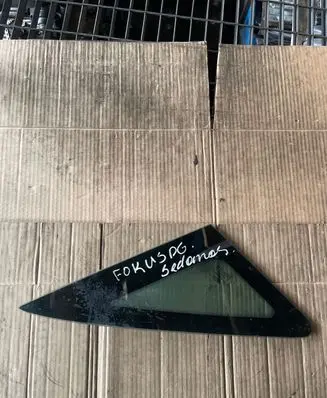 Ford Focus Rear side window