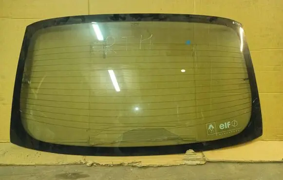 Renault Thalia I Rear windscreen/windshield window 