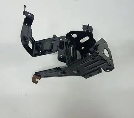 Mercedes-Benz C W204 Battery tray A2045400440