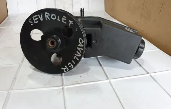 Chevrolet Cavalier Power steering pump 10103593