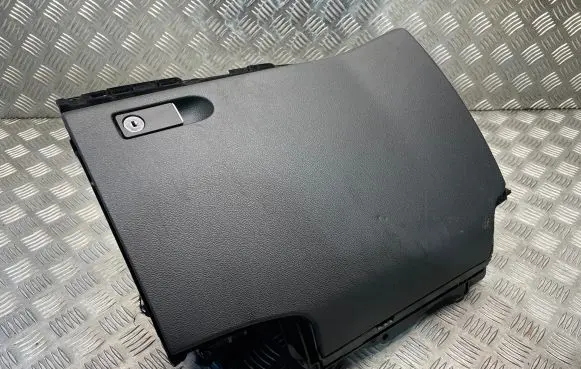 Mercedes-Benz GLK (X204) Glove box A2046801591 20100204T506 0001091618