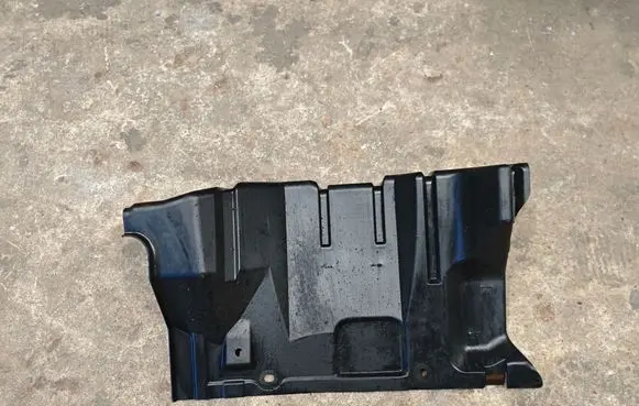 Engine splash shield/under tray