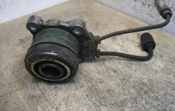 Mercedes-Benz A W168 Clutch release bearing slave cylinder A0022501815