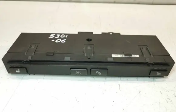 BMW 5 E60 E61 Seat heating switch 6985751 679129 13580663