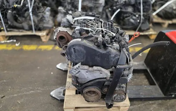 Volkswagen Golf VI Engine swap CAY