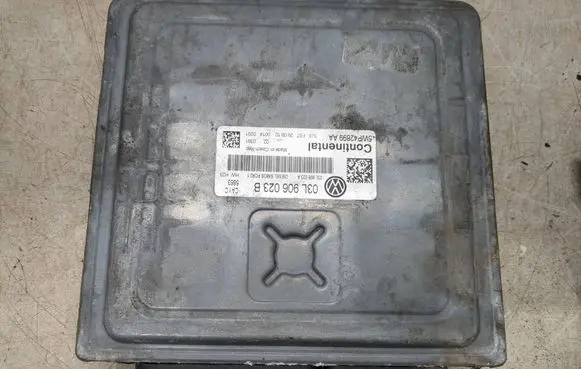 Volkswagen Golf VI Engine control unit/module 03L906023B 5WP42899AA 03L906023A