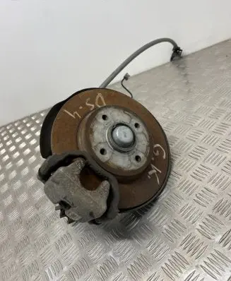 Rear wheel hub
