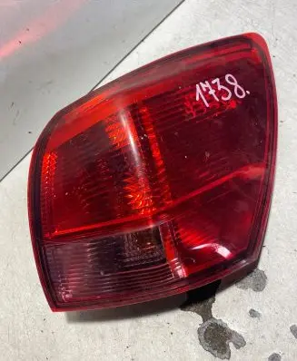 Nissan Qashqai Rear/tail lights 89070312