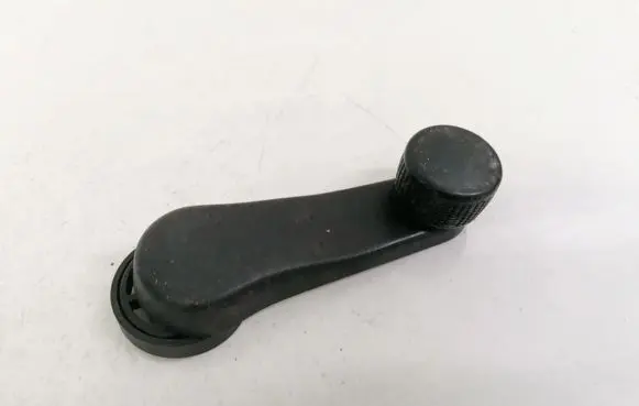 Volkswagen Golf IV Front door window winding handle 1H0837581D