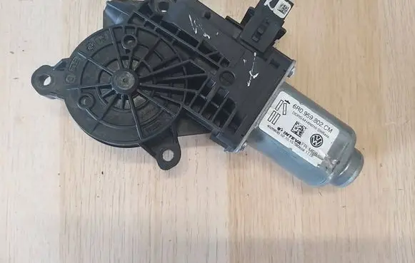 Seat Ibiza IV (6J,6P) Rear door window regulator motor 6R0959802CM