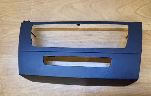 BMW 3 E92 E93 Radio/GPS head unit trim 108229
