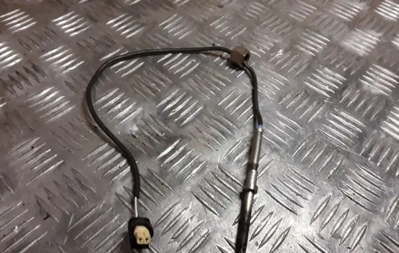 Mercedes-Benz ML W166 Exhaust gas temperature sensor A0009053905