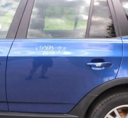 BMW X3 E83 Front door