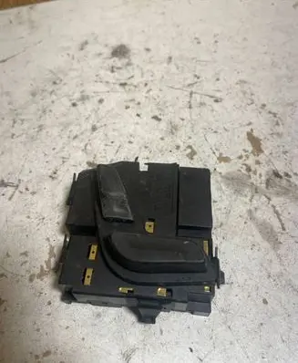 Mercedes-Benz E W212 Seat control switch A2048701958 03467816