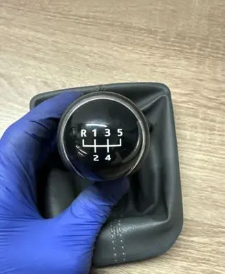 Seat Ibiza V (KJ) Gear lever shifter trim leather/knob 6F0711456