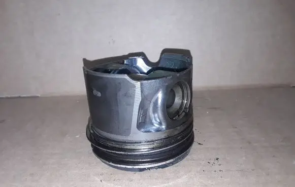 Dodge Nitro Piston 13G