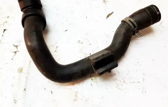 Volkswagen PASSAT B5.5 Engine coolant pipe/hose 8D0121101AD CZHT4