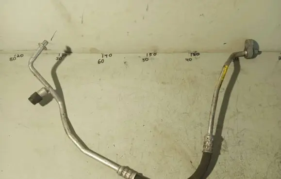 Opel Vectra C Air conditioning (A/C) pipe/hose 13142597