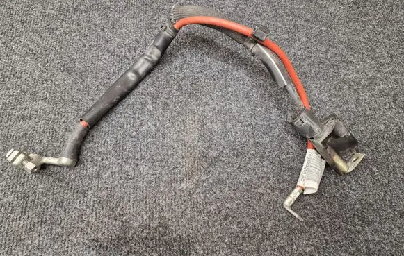 Audi A3 S3 8V Positive cable (battery) 5Q0971228A