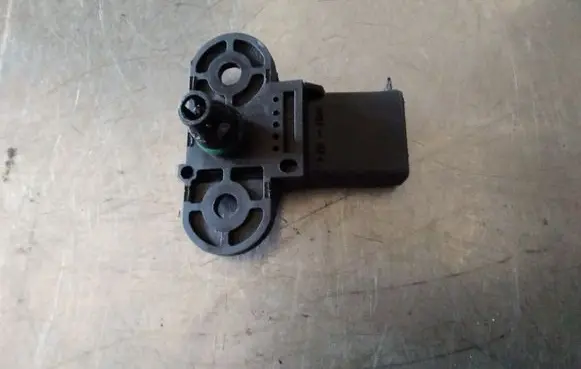Volkswagen Golf V Air pressure sensor