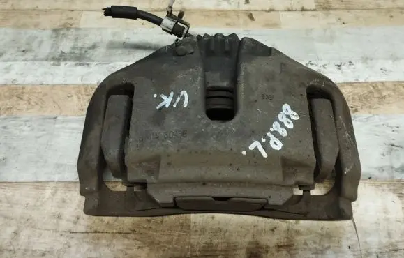 BMW 7 F01 F02 F03 F04 Front brake caliper