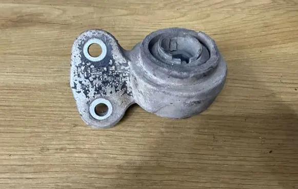 BMW 3 E46 Front wishbone bush 3003112604