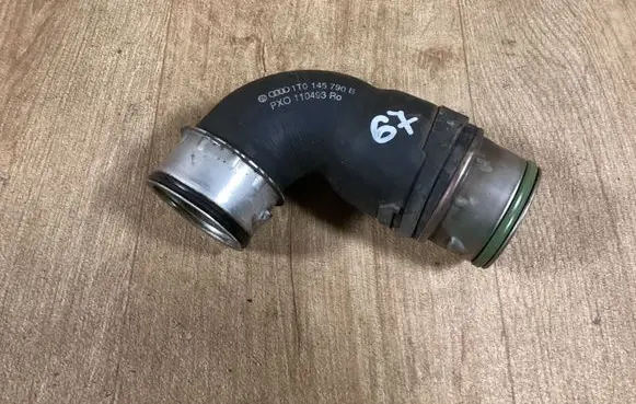 Intercooler hose/pipe