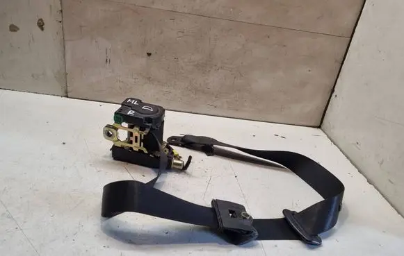 Mercedes-Benz ML W163 Front seatbelt A1638603085 33004739 040096