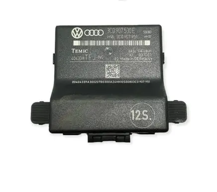 Volkswagen PASSAT B6 Gateway control module 3c0907530