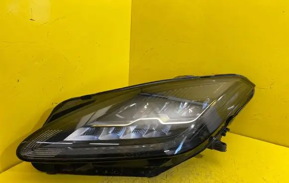 Jaguar E-Pace Headlight/headlamp 4714