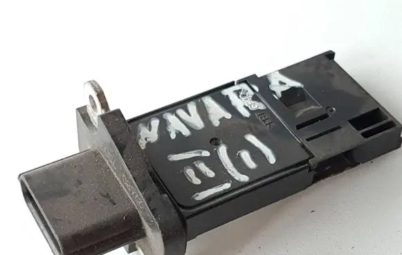 Nissan Navara D40 Mass air flow meter 226807S000