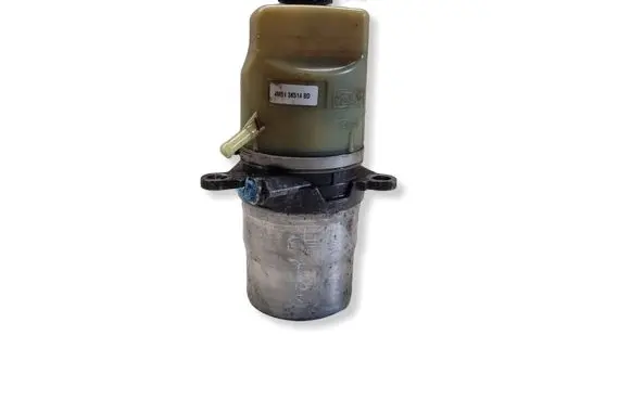 Ford Focus C-MAX Power steering pump 4M513K514BD
