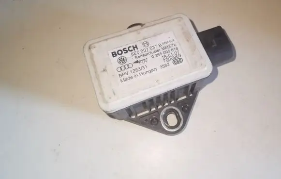 Audi A4 S4 B7 8E 8H ESP acceleration yaw rate sensor 8E0907637B 0265005618