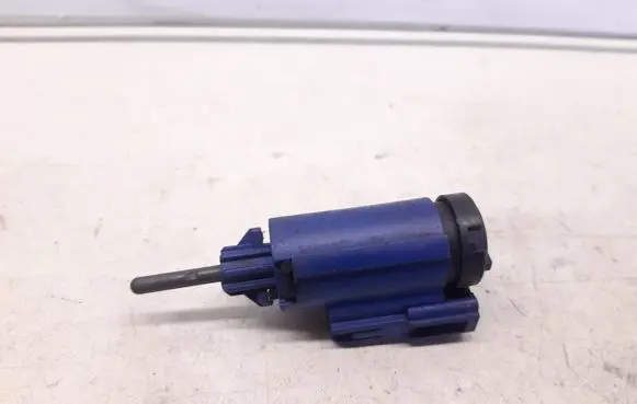 Audi A4 S4 B6 8E 8H Brake pedal sensor switch 8E0927189 19322005 1038