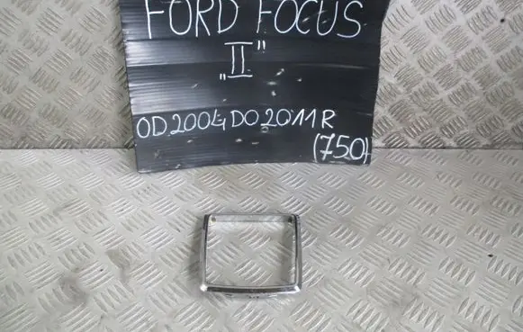 Ford Focus Gear shifter surround trim plastic 