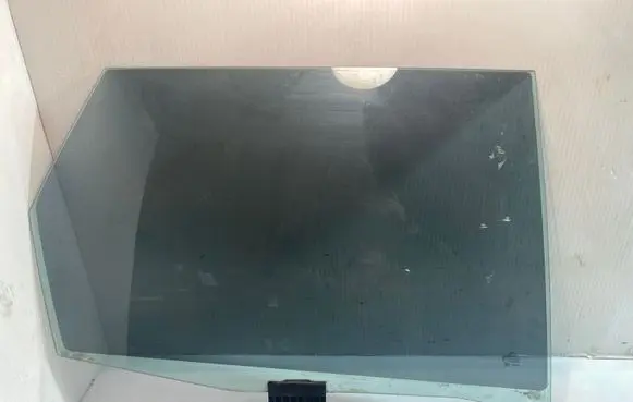 Audi A4 S4 B7 8E 8H Rear door window glass 43R00081 DOT90AS2M30A A011404