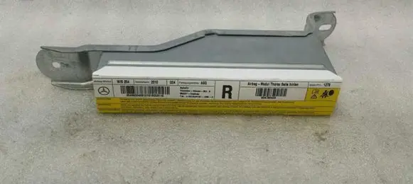 Mercedes-Benz C W204 Side airbag A2048600405