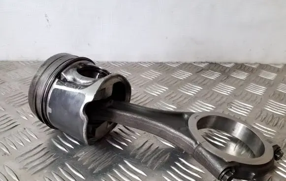 Infiniti EX Piston with connecting rod
