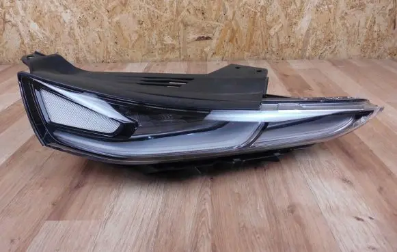 Hyundai Santa Fe LED Daytime headlight 92208S1000 92208S