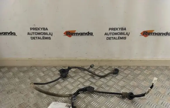 Toyota RAV 4 (XA50) Rear ABS sensor wiring 890C042010