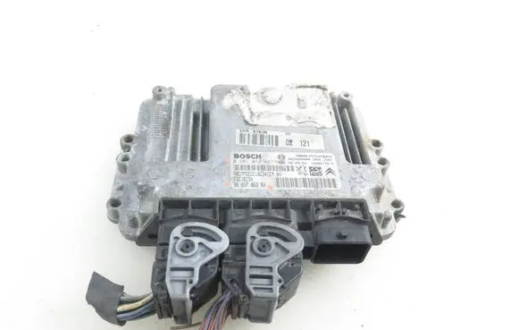 Peugeot 207 Engine control unit/module 0281012467 9663786380