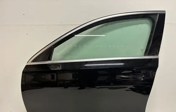 Mercedes-Benz A W177 Front door 