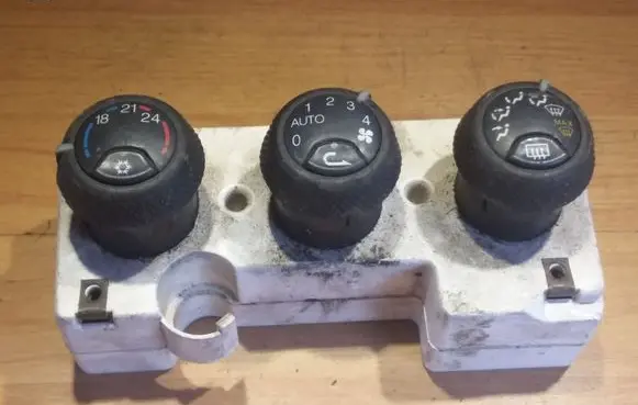 Alfa Romeo 156 Climate control unit 16238079