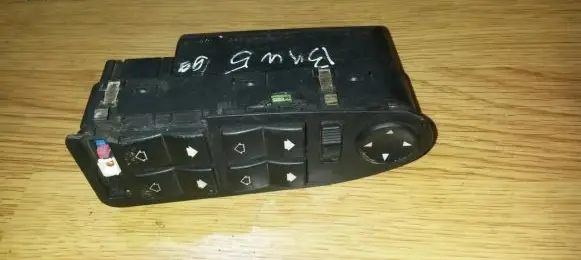 BMW 5 E39 Electric window control switch 61318380644