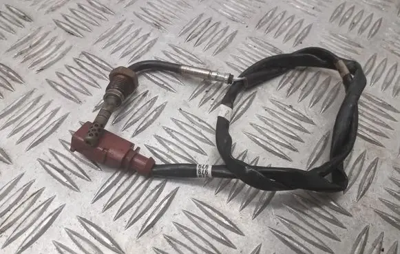 Volkswagen Jetta VI Exhaust gas temperature sensor 03L906088AJ 979