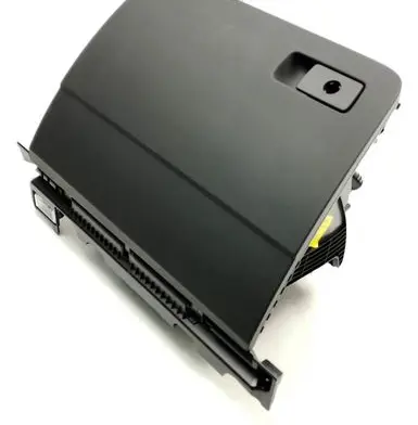 Glove box