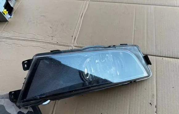 Skoda Octavia Mk3 (5E) Front fog light