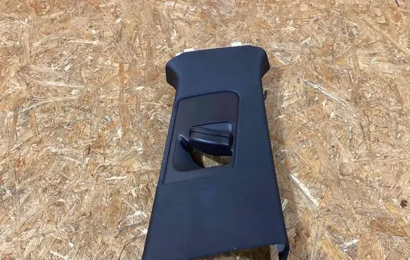 Porsche Macan (95B) (B) pillar trim (top) 95B8672446F2 95B867244
